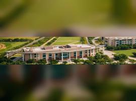 Shiv Nadar University (SNU)